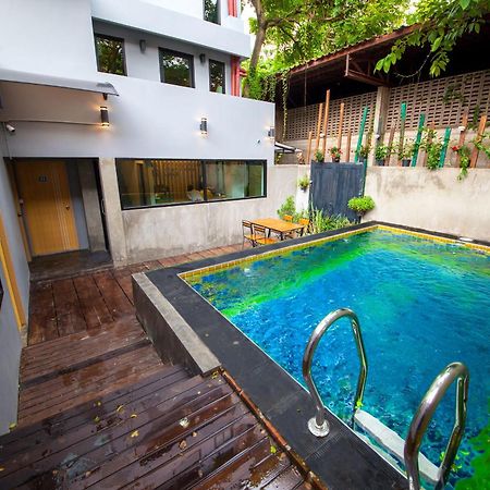 Feel Nimman Boutique Hotel Чиангмай Екстериор снимка
