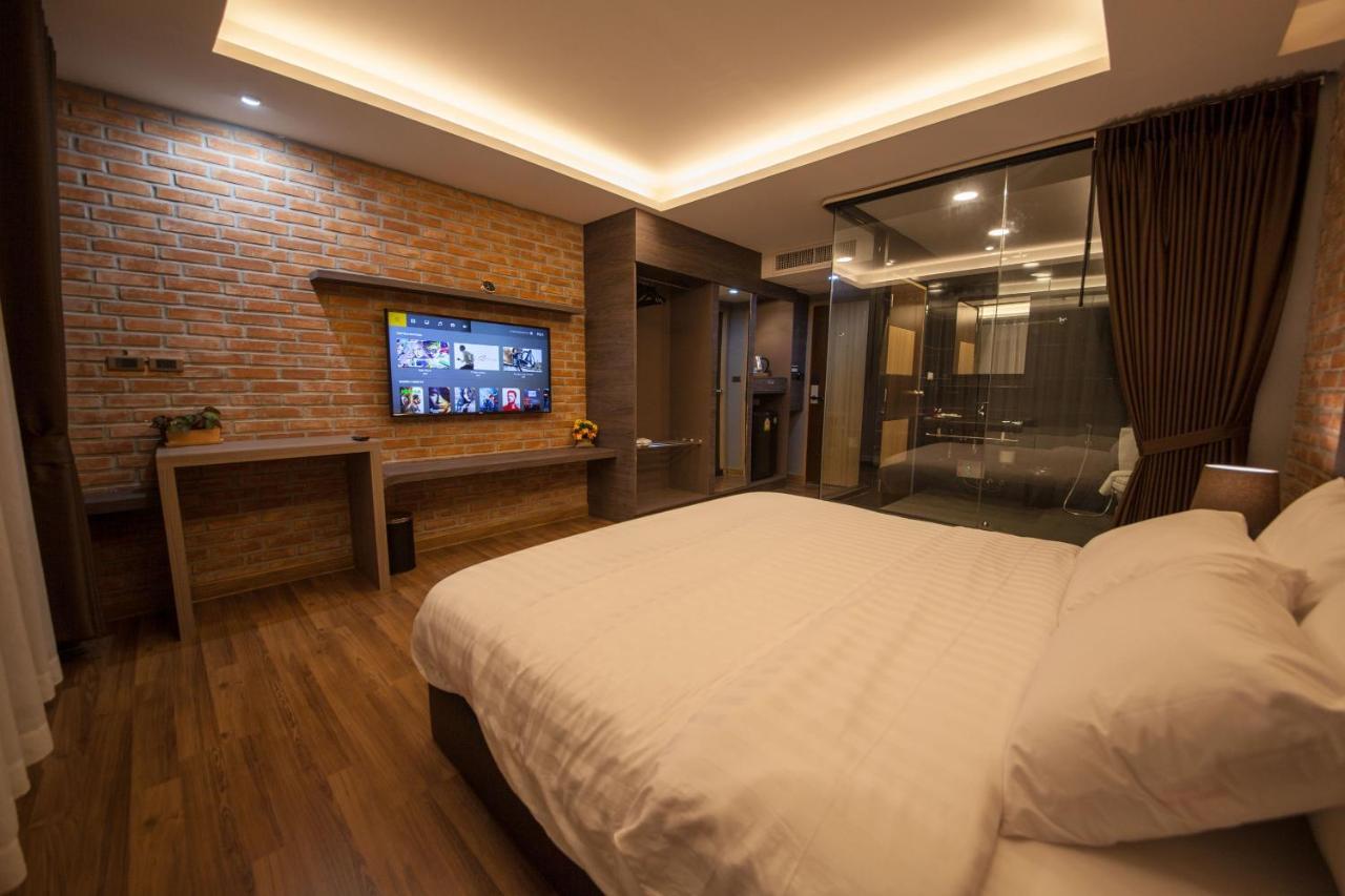 Feel Nimman Boutique Hotel Чиангмай Екстериор снимка